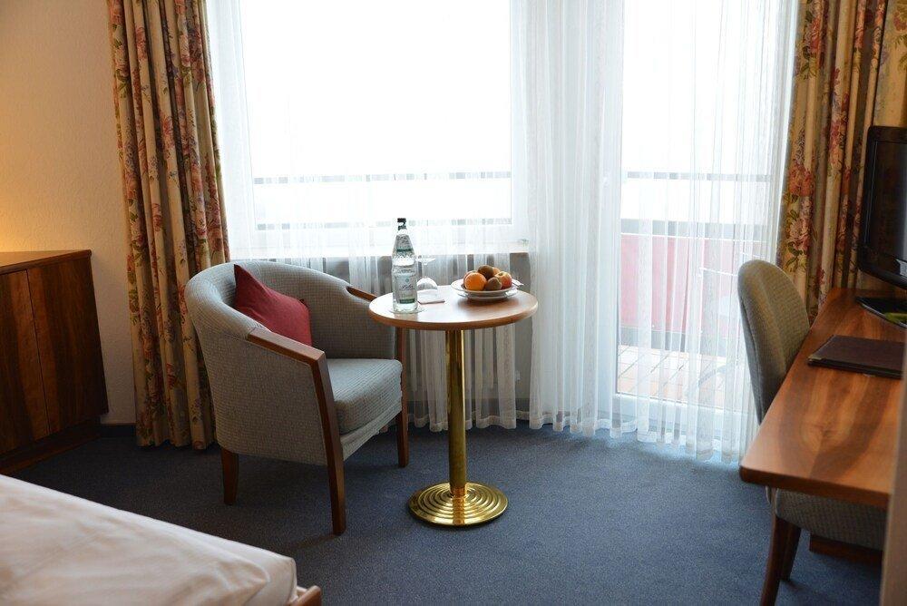 Hotel Anna บาเดนไวเลอร์ ภายนอก รูปภาพ