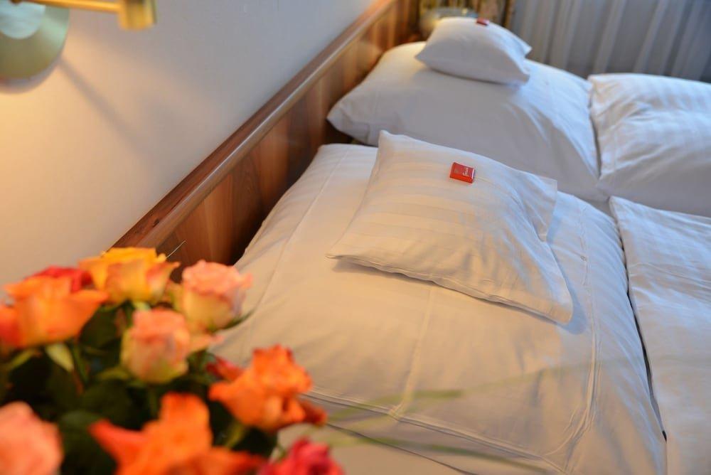 Hotel Anna บาเดนไวเลอร์ ภายนอก รูปภาพ