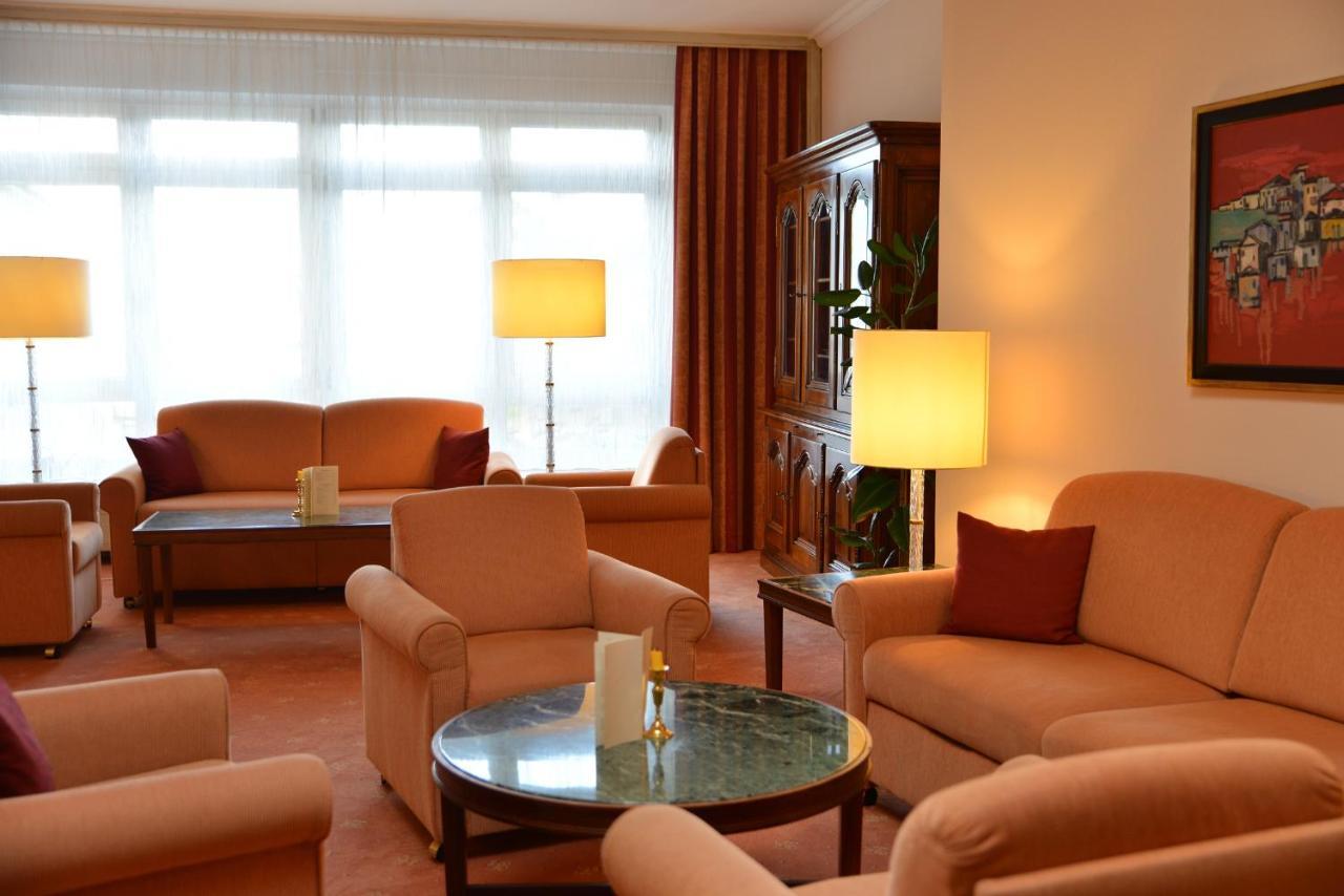 Hotel Anna บาเดนไวเลอร์ ภายนอก รูปภาพ